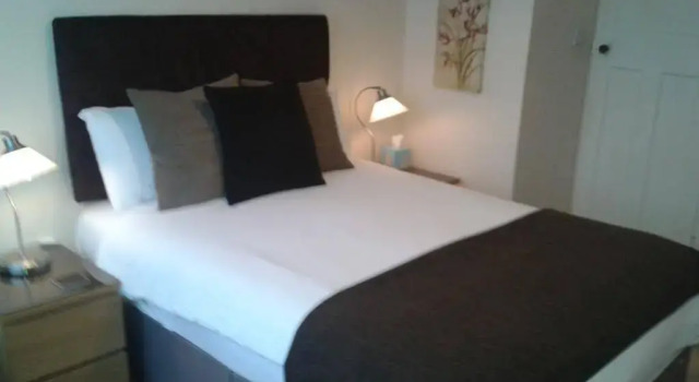 Hampton Lodge En-Suite Rooms with Free Parking, Забронировать Отель Стратфорд-апон-Эйвон Уорикшир, рядом с Shakespeare Institute - University of Birmingham