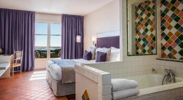 Двухместный номер Superior с балконом Le Fregate Provence