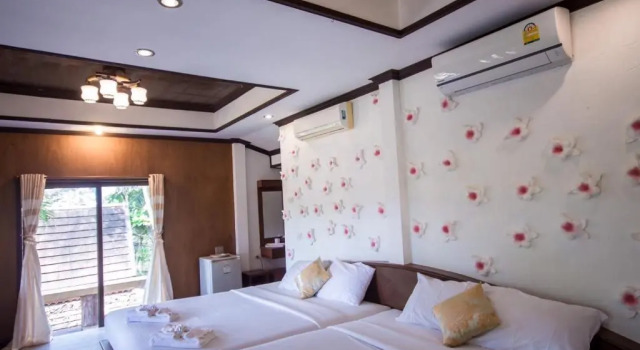 Полулюкс Suanya Kohkood Resort and Spa
