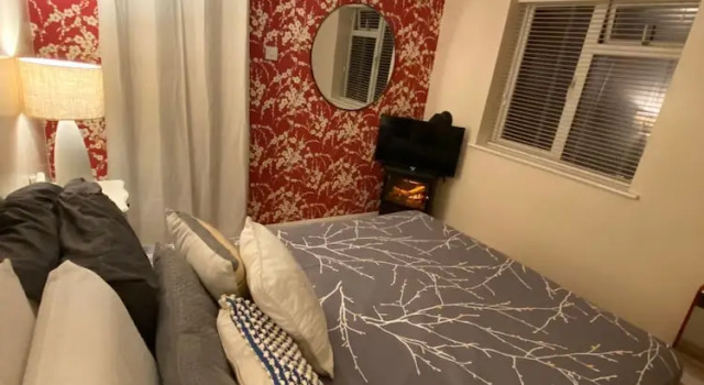 Stunning 1-bed Apartment in Bracknell, Varaa Huoneisto Asunnot kohteessa Merseyside, Huoneisto