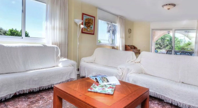 Villa Macedonia, Book Villa Villaer i Costa Brava, Villa