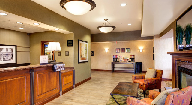 Hampton Inn & Suites Addison