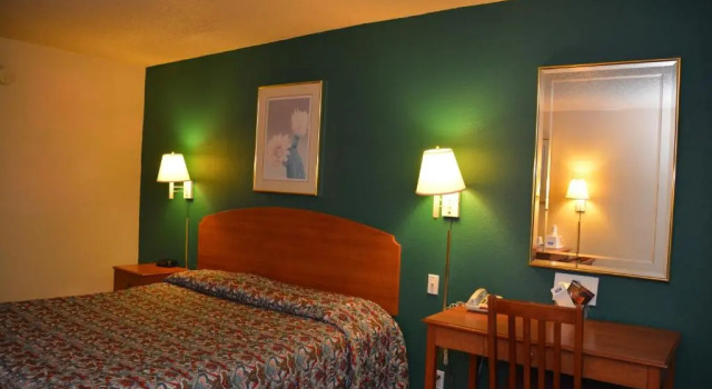 Номер Standard Stay Express Inn Near Downtown San Antonio TX