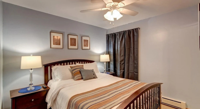 #1713 Der Steirmark Downtown One Bedroom Across the Street From Peak 9 Base, Забронировать Отель Отели Брекенридж 3 звезды, 3*