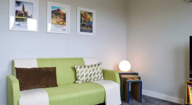 3 Bedroom Flat With Free Parking Sleeps 6, Забронировать Апартаменты/квартира Апартаменты Эдинбурга, рядом с St George's West Church, Апартаменты/квартира