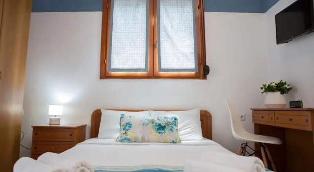 Joseph Village Apartments, Book Apartment  