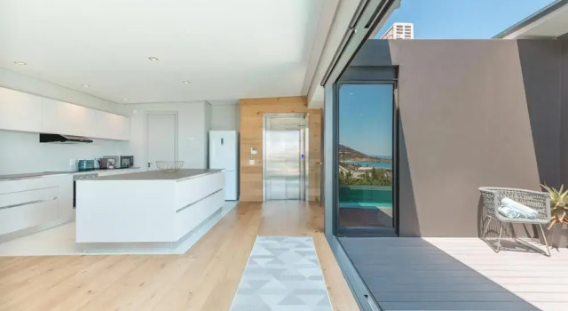 Amara 2 -designer Penthouse With Spectacular Views, Забронировать Апартаменты/квартира Отели Cape Peninsula с парковкой, Парковка