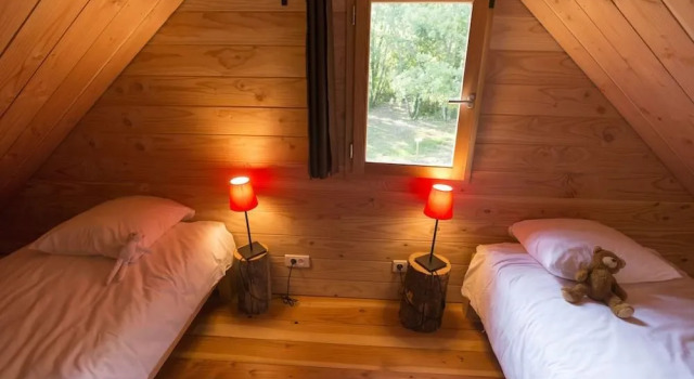 Village Huttopia Sud Ardèche, Book Campingplads SPA-hoteller i Ardèche, SPA