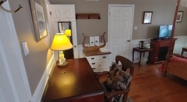 Bobcaygeon Bed and Breakfast, Varaa Hotelli  