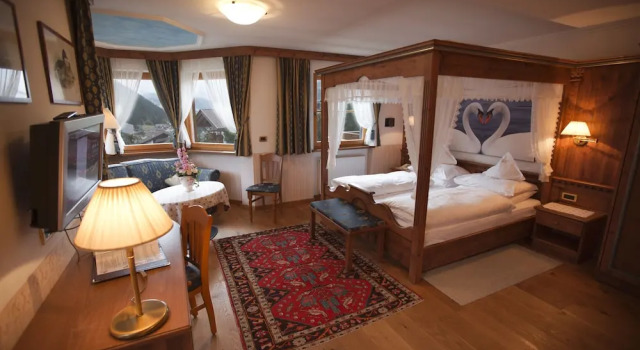 Двухместный номер Deluxe с балконом и с видом на горы Hotel Garni Concordia - Dolomites Home