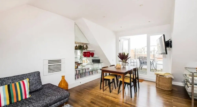 Beautiful 2 Bed W Roof Terrace in Holland Park
