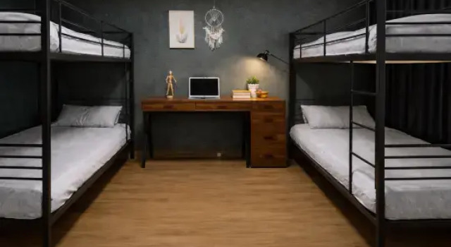 Кровать в общем номере (мужской номер) Ganse stay