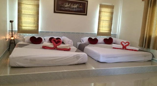 Nadee resort, Varaa Lomakeskus Hotellit North-Eastern Thailand pysäköinnillä, Pysäköinti