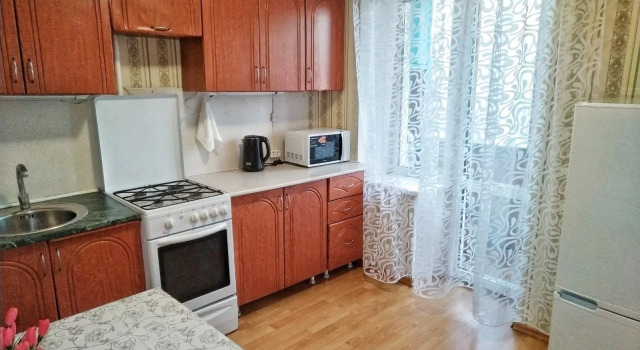 Apartments on Molodogvardeyskaya street 215, Prenota Appartamento Hotel a Samara con parcheggio, Parcheggio