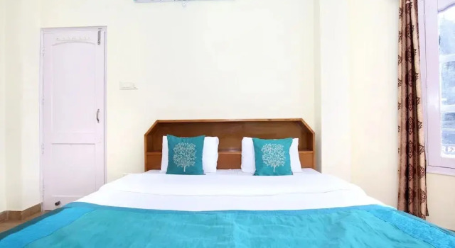 Abhiaak Regency by OYO Rooms