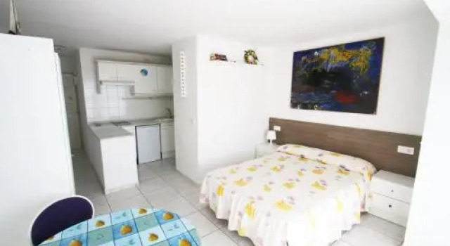 Estudio 7, Забронировать Отель Монроч-дел-Камп Таррагона, рядом с Cala dels Vienesos