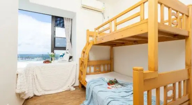 Семейный люкс с 2 комнатами с видом на море Wenchang Space Exploration Moon Seaview Theme Apartment