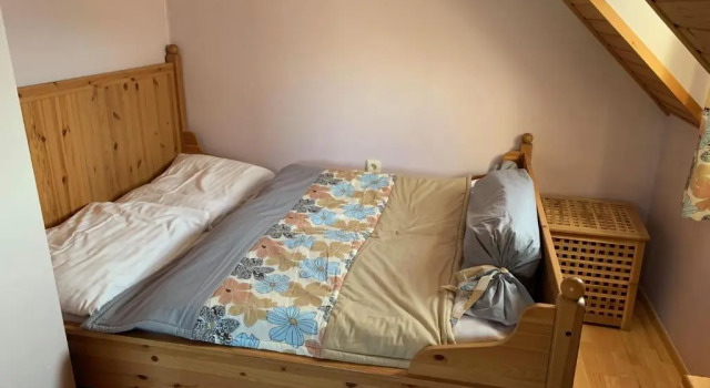 Modern chalet Na Zlatníku, Rezerwuj Chalet Hotele w Jizera Mountains z parkingiem, Parking