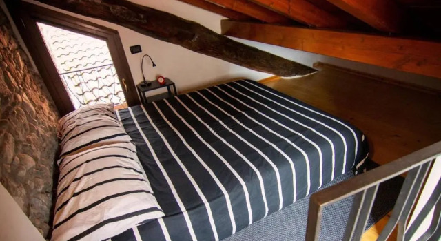 Piccola casa vacanze - Small vacation house, Забронировать Отель Отели в центре Порто Вальтравалья, в центре