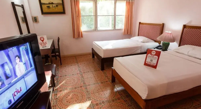 Nida Rooms Chang Mai Lion Buddha 133(Nida Rooms Chang Mai Lion Buddha 133 at Changpuak Hotel), Забронировать Отель Си-Пхум Чиангмай, рядом с City Art &amp; Cultural Centre