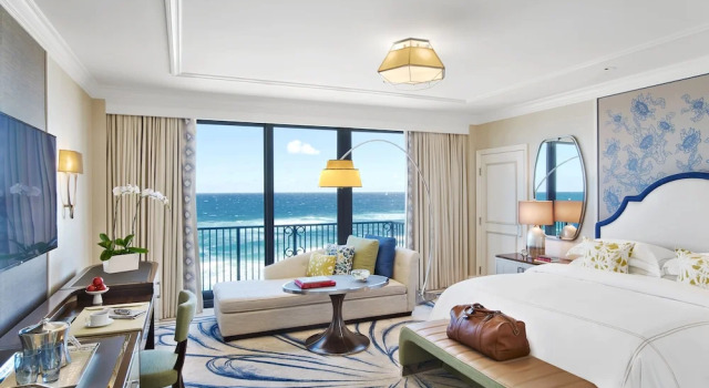 Двухместный номер Standard с балконом и с красивым видом из окна The Breakers Palm Beach