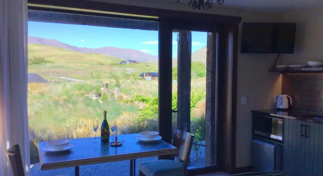 HawkRidge Alpine Suite, Забронировать Отель Озеро Хайес 
