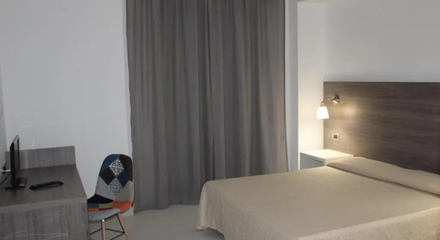 Трёхместный номер Standard Hotel Miramare