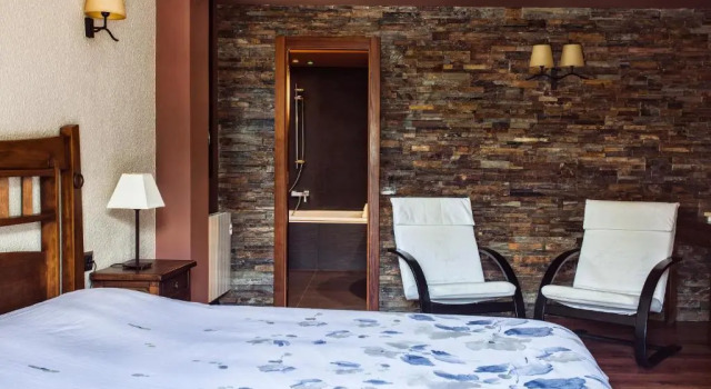 Номер Superior Hostal La Plaça