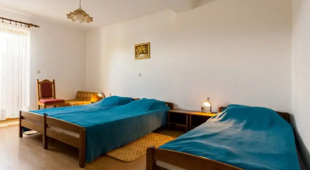 Apartment in Malinska With Terrace, Rezerwuj Apartament Hotele w Kvarner Islands z parkingiem, Parking