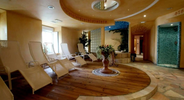 Grande Albergo, Varaa Hotelli Hotellit Abruzzo aamiaisella, Aamiainen