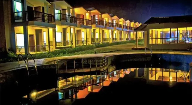 Corbett Rattan Elwood Resort, Rezervovat Lázně / Resort Ramnagar Uttarakhand