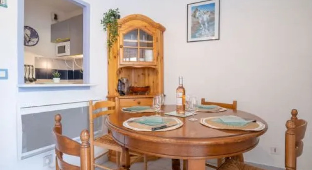 Martinic, Rezerwuj Apartament Hotele w Camargue z parkingiem, Parking