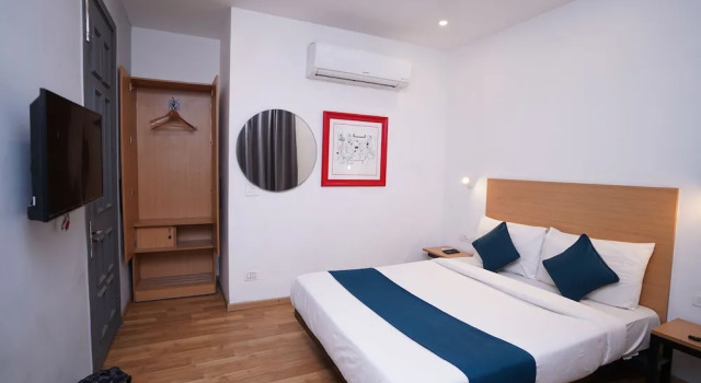 Hotel Lyf Corporate Suites Meera Bagh