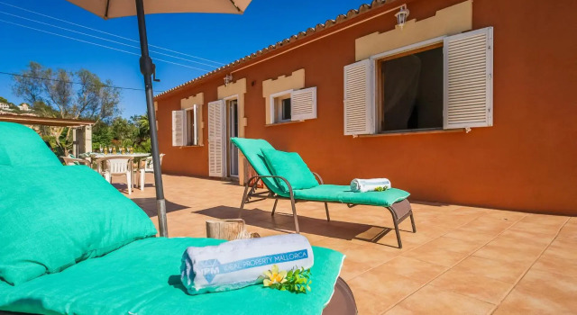 Ideal Property Mallorca - Can Caragol Font de Sa Cala, Book Hotel  
