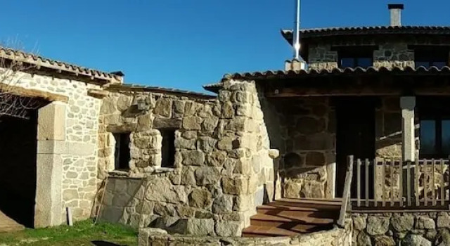 Casas Rurales Alaia y Fátima, Prenota Hotel Fresnadillo Spagna