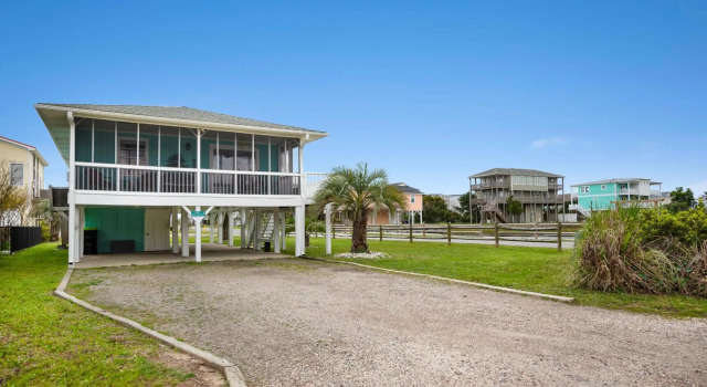 Kay La Plaj by Oak Island Accommodations