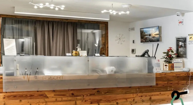 HOTIDAY Room Collection - Cervinia, Забронировать Отель Брей-Червиния Червиния