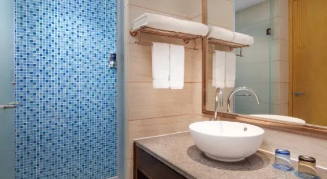Двухместный номер Standard Four Points by Sheraton Heyuan Resort