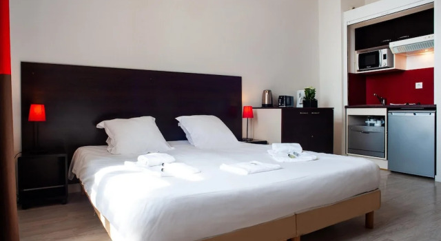 Cozy 2-person Studio in Correze, Book Lejlighed Dinan 