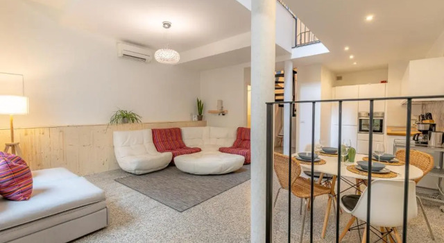 Moderno Loft a due passi dal lago, Prenota Appartamento Torno Como