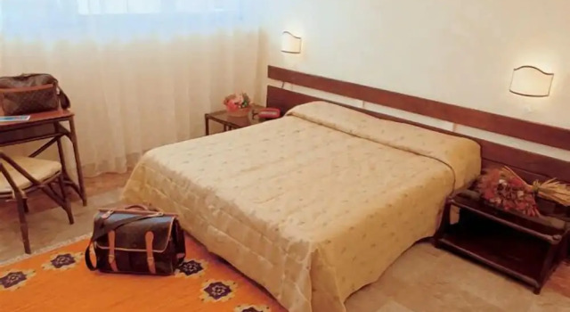 Hotel Casarossa Beach & Sporting, Book Hotel Crotone Calabria