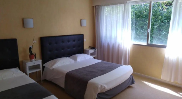Номер Standard Hotel Maison Forge - Ex Hotel ASTORIA- Saint Etienne-Centre des Congrès