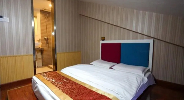 Mianyang Le Gang Yi Jia Business Inn, Prenota Hotel Hotel a Mianyang con parcheggio, Parcheggio