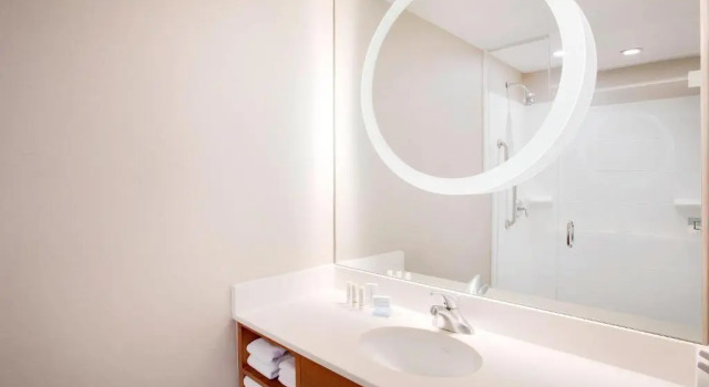 Студия SpringHill Suites Hartford Airport/Windsor Locks