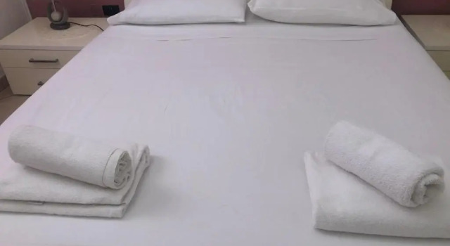 M&R House