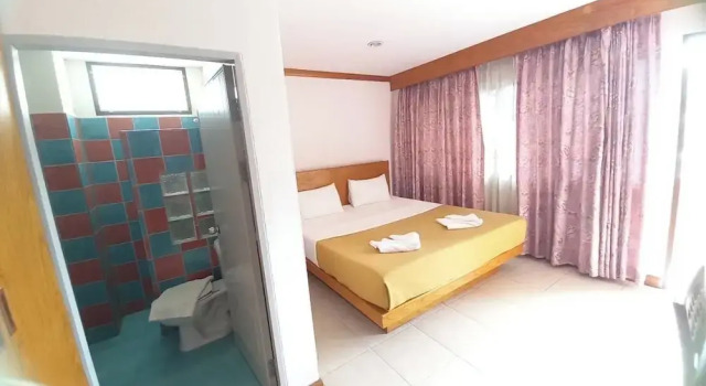 Baanchaolai Chaam, Rezervovat Hotel Hotely v Petchaburi s parkováním, Parkování