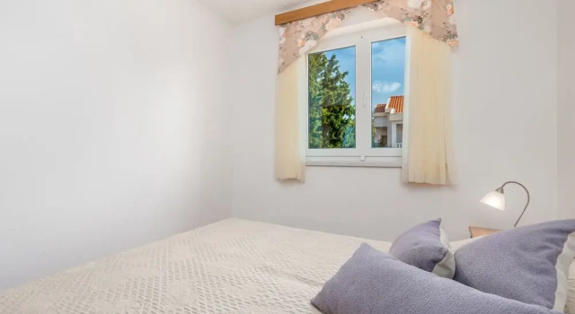 Mare 9 Kampor in Kampor, Varaa Hotelli Hotellit Kvarner Islands uima-altaalla, Uima-allas