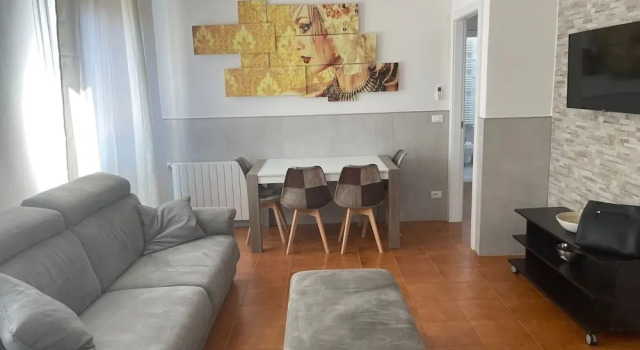 59 Tourist House Bologna lame, Забронировать Дом для отпуска Виллы Болоньи, рядом с Городской музей Средневековья, Вилла