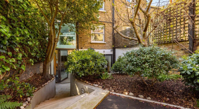 The City Singer - 3 BR With Garden in Hammersmith, Забронировать Дом для отпуска Виллы Большого Лондона, Вилла