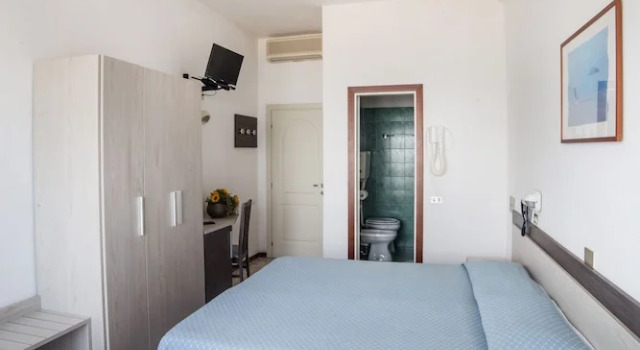 Семейный номер Standard с балконом Hotel Europa